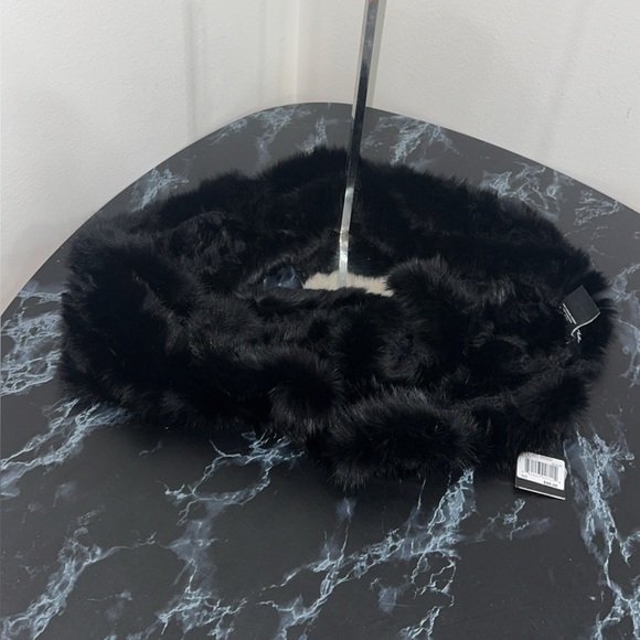 Accessories - Marcus Adler 100% Rabbit Fur Ruffle Infinity Scarf Wrap BLACK AUTHENTIC NWT